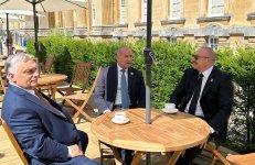 Prezident İlham Əliyev Macarıstanın Baş naziri Viktor Orban ilə söhbət edib (FOTO/VİDEO)