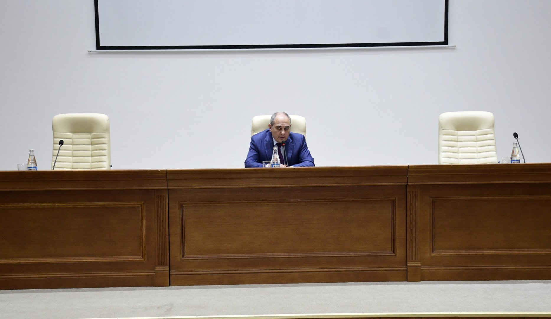 YAP Mərkəzi Aparatında müşavirə keçirilib (FOTO)