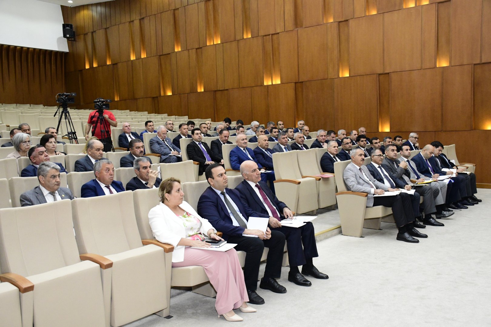YAP Mərkəzi Aparatında müşavirə keçirilib (FOTO)
