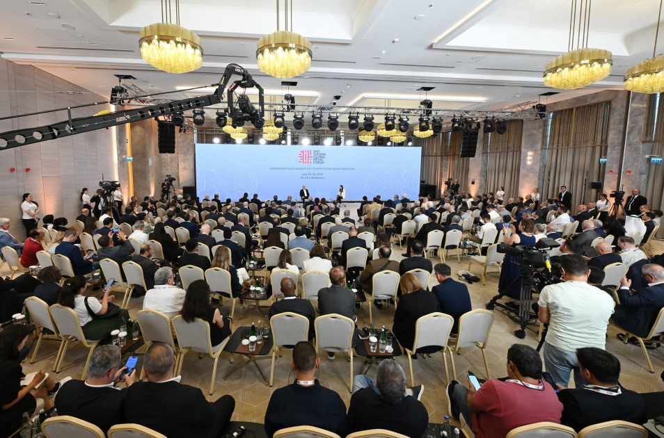 Prezident İlham Əliyev Şuşada 2-ci Qlobal Media Forumunda çıxış edib (FOTO/VİDEO) (YENİLƏNİB-2)