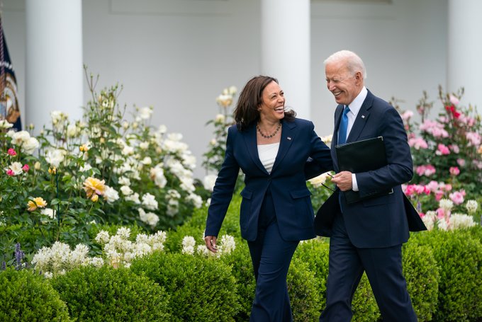 Bayden prezident seçkilərində ABŞ-ın vitse-prezidenti Kamala Harrisin namizədliyini dəstəkləyib