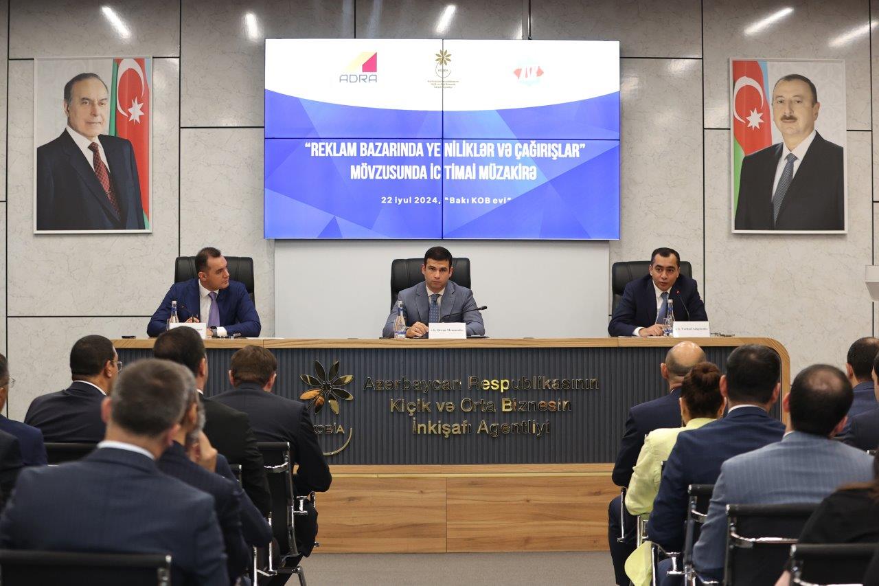 Reklam sektorunun inkişafına dair ictimai müzakirə təşkil olunub (FOTO)
