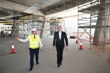 Prezident İlham Əliyev Bakıda Zəfər parkında aparılan tikinti işləri ilə tanış olub (FOTO/VİDEO)