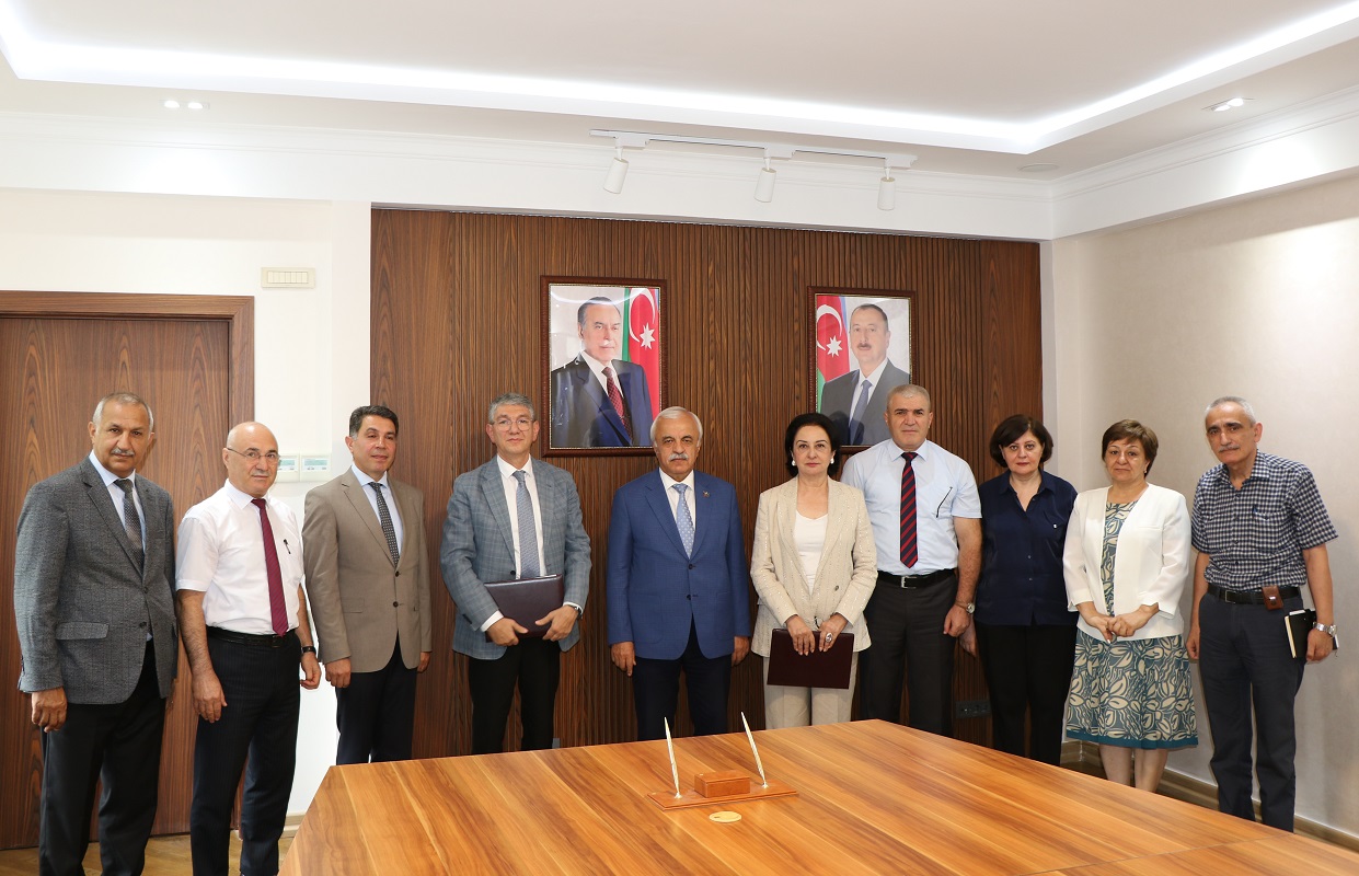 AzMİU ilə FHN-nin elmi-tədqiqat institutu arasında müqavilə imzalandı – İnşaat konstruksiyaları üzrə birgə tədqiqatlar aparılacaq