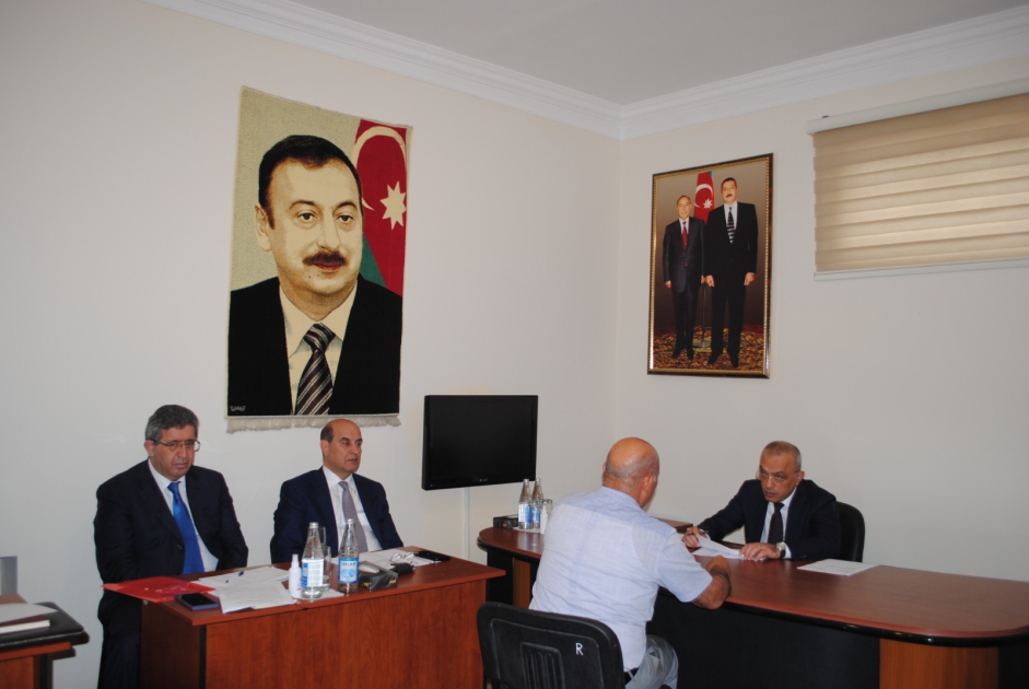 Azərbaycan Dövlət Su Ehtiyatları Agentliyinin sədri Şirvanda vətəndaşlarla görüşüb (FOTO)