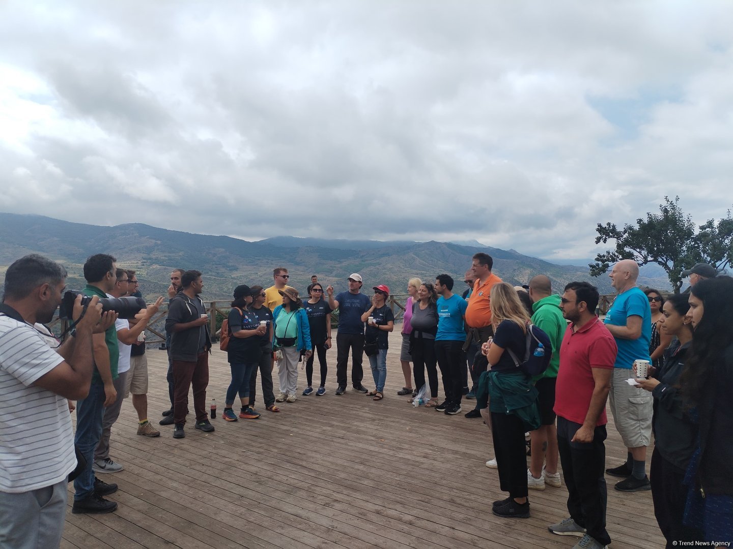 Xarici səyyahlardan ibarət heyət Laçına səfər edib (FOTO) (ƏLAVƏ EDİLİB)