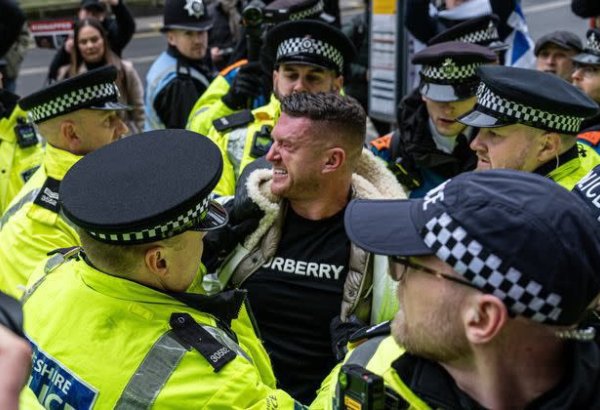 Londondakı səfirliyimizə qarşı təxribat törədən şəxs həbs edildi