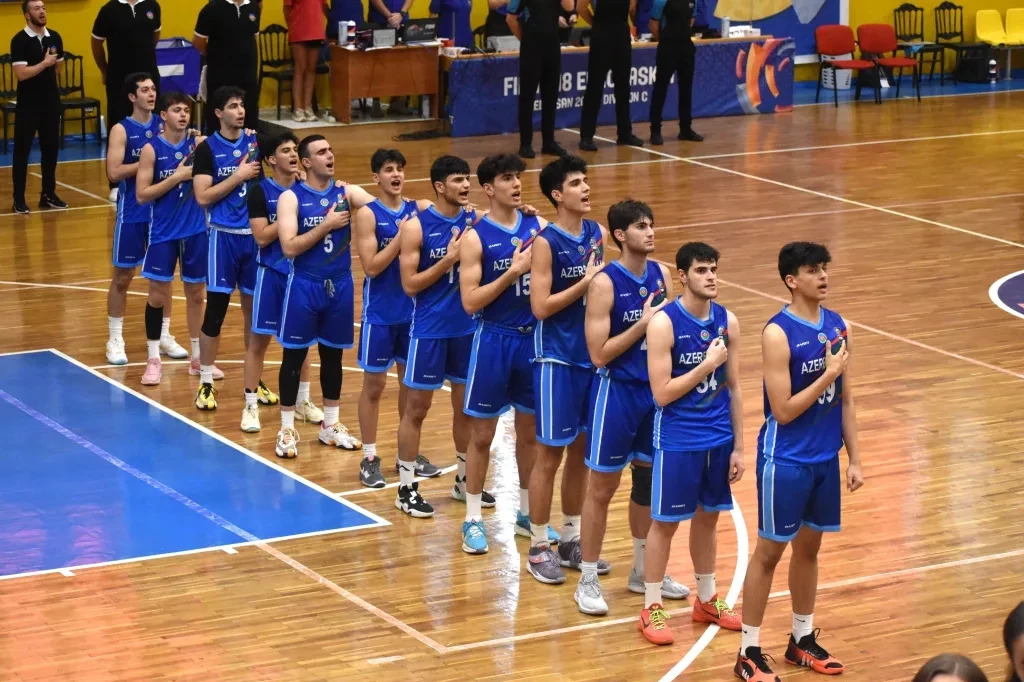 Basketbol millimiz çempion oldu (FOTO)