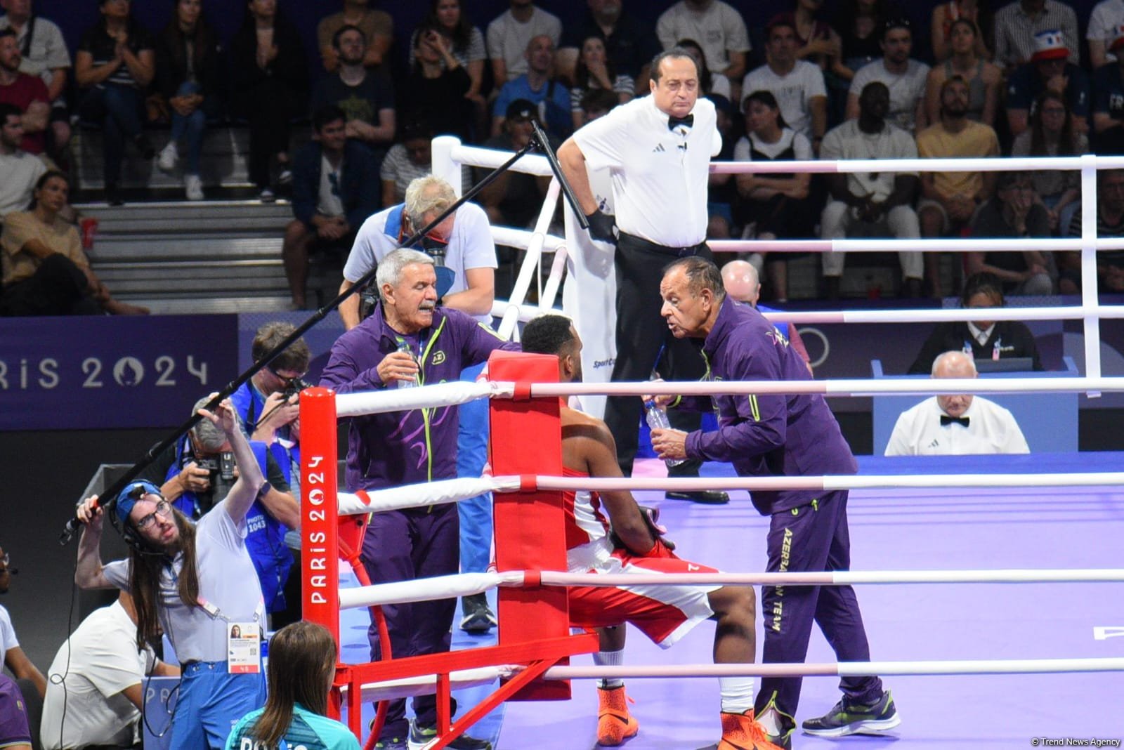 Azərbaycan boksçusu "Paris-2024"-də 1/4 finala yüksəlib (FOTO)