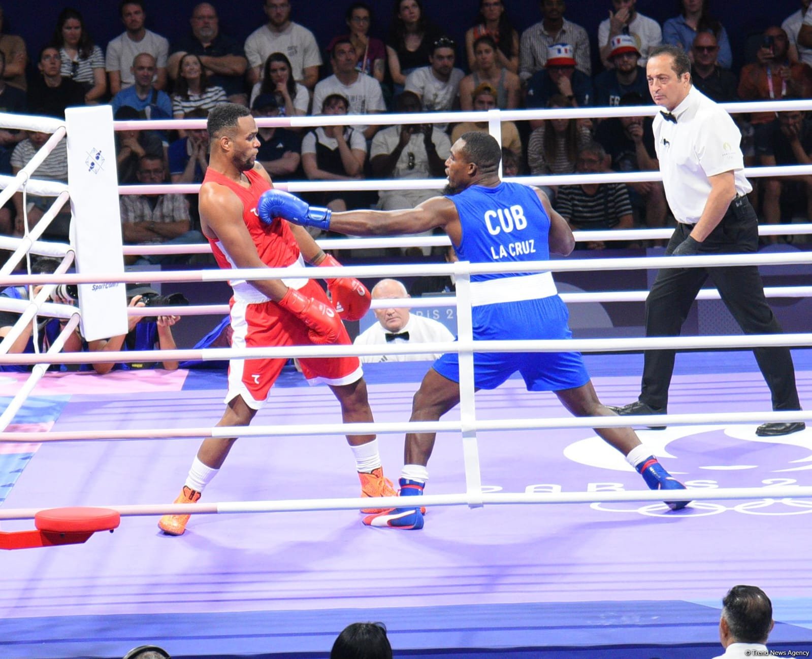 Azərbaycan boksçusu "Paris-2024"-də 1/4 finala yüksəlib (FOTO)