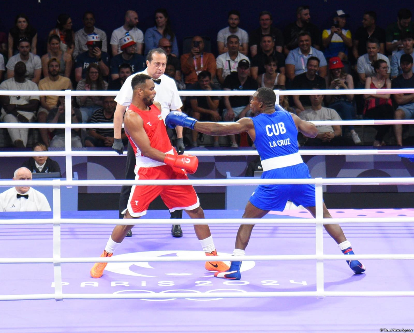 Azərbaycan boksçusu "Paris-2024"-də 1/4 finala yüksəlib (FOTO)