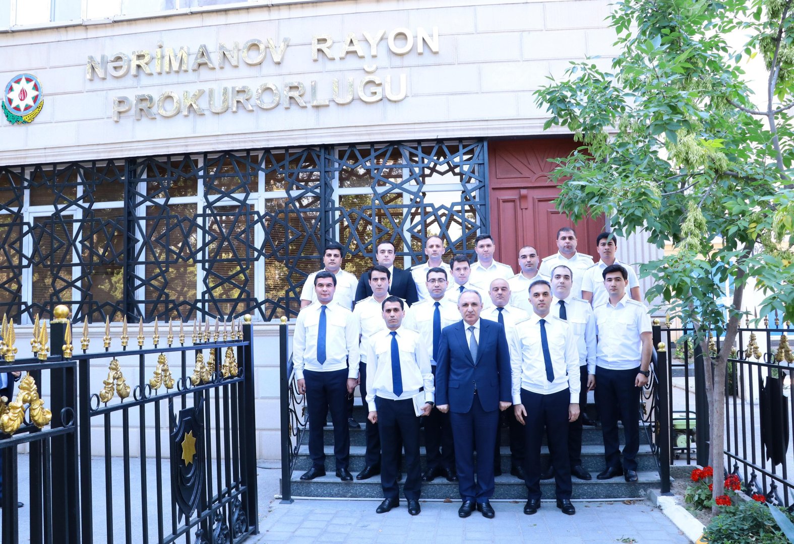 Baş prokuror Nərimanov rayonunda vətəndaşları qəbul edib (FOTO)