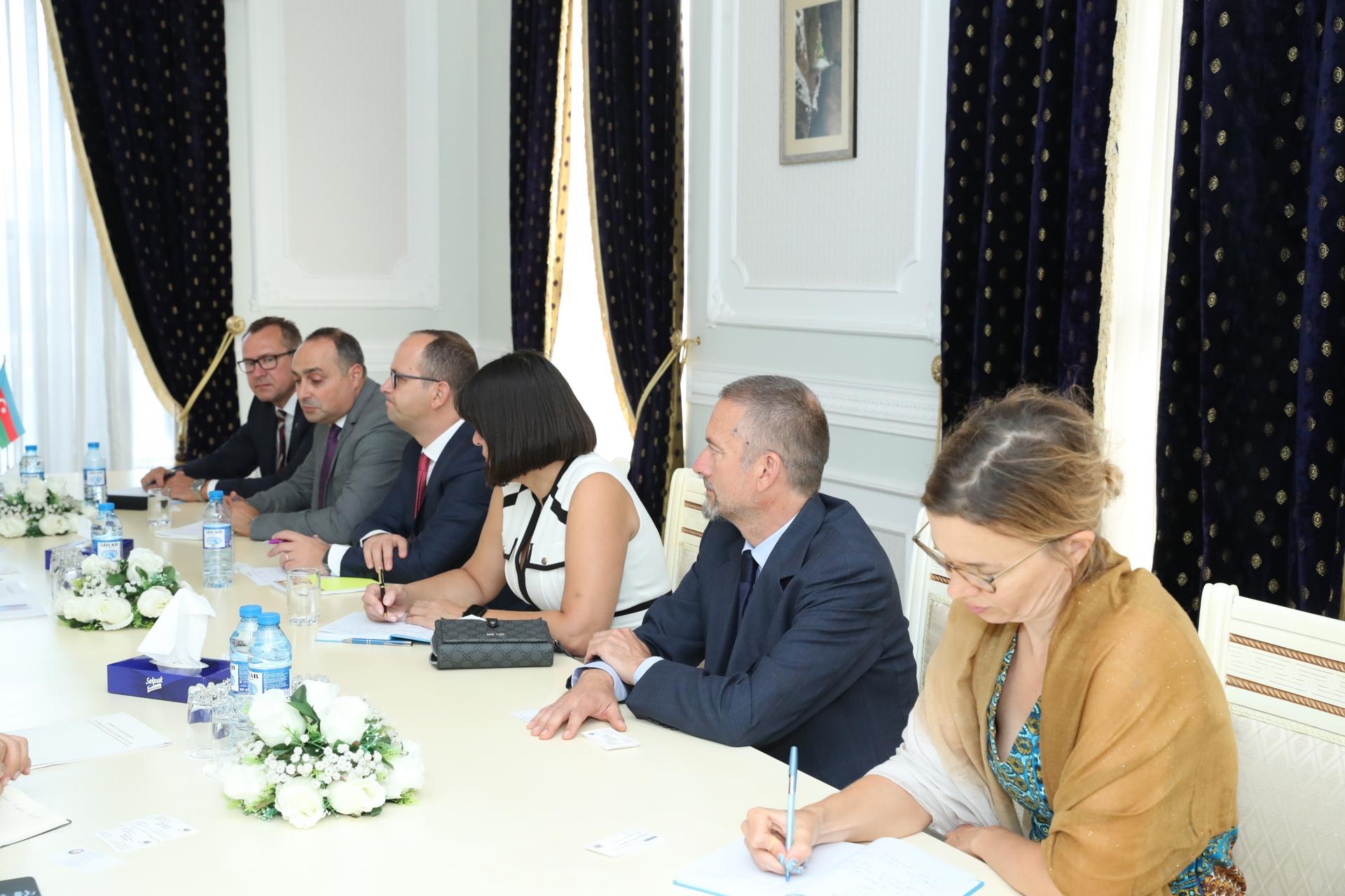 MSK sədri ATƏT/DTİHB-nin seçki müşahidə missiyasının üzvlərini istənilən vaxt prosesləri birbaşa izləməyə dəvət etdi (FOTO)