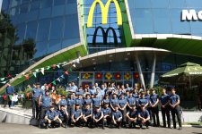 Bakıxanov qəsəbəsində “McDonald’s”ın yeni restoranı açılıb (FOTO)