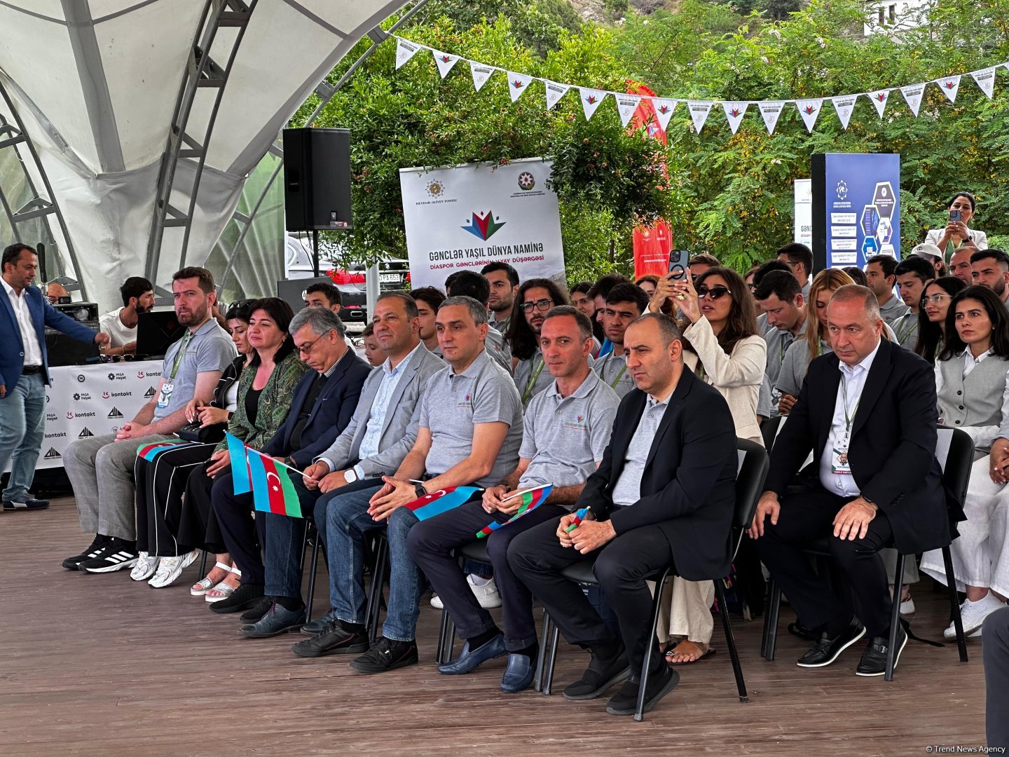 “Gənclər Yaşıl Dünya Naminə” Diaspor Gənclərinin V Yay Düşərgəsi keçirilir (FOTO)