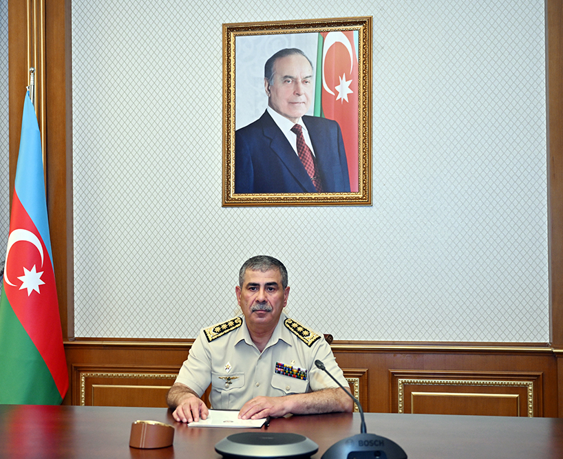 Zakir Həsənov generalları toplayıb, döyüş hazırlığı ilə bağlı tapşırıq verib (FOTO)