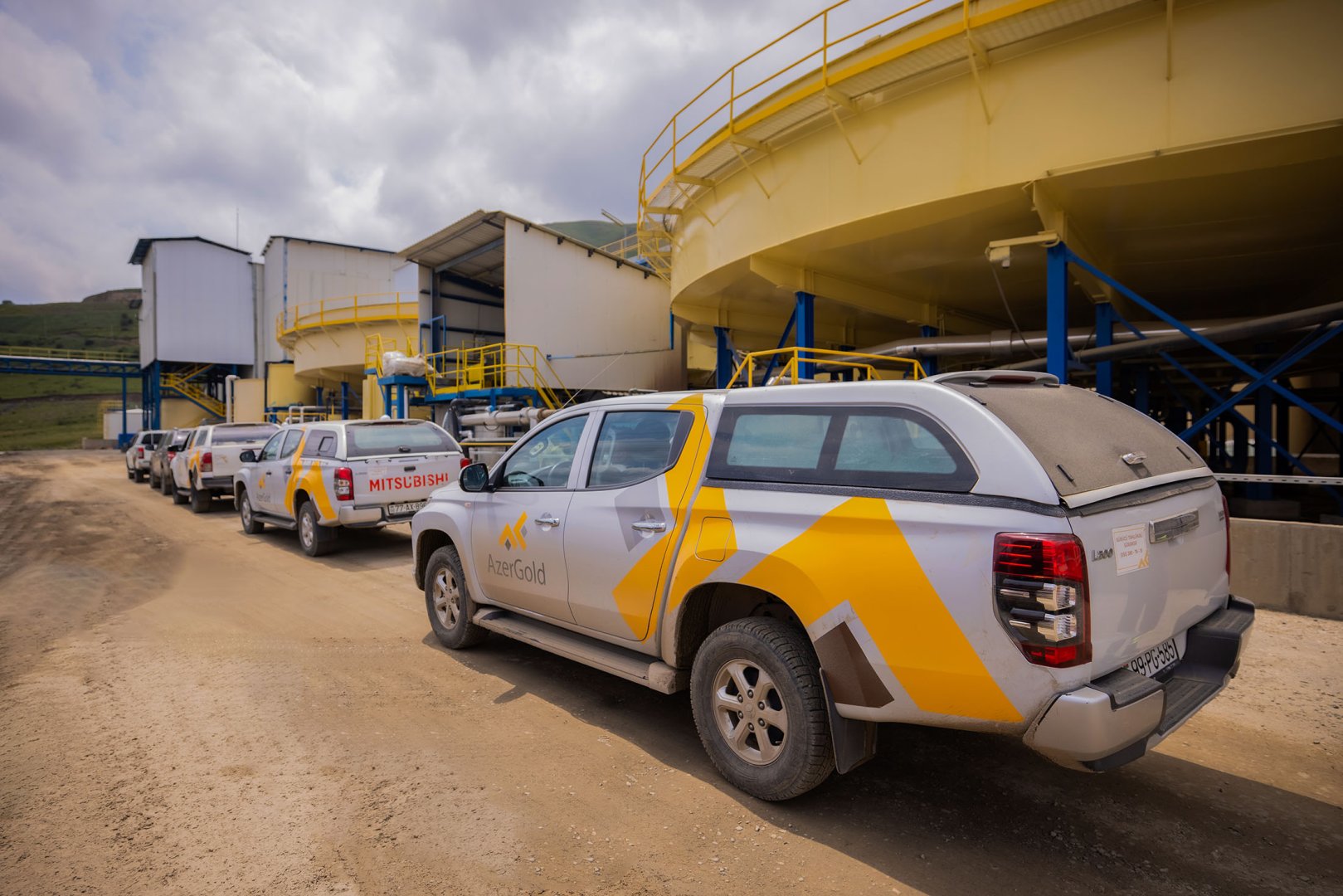 “AzerGold” QSC-nin İşçi qrupu hasilatın pay bölgüsü haqqında Saziş çərçivəsində Gədəbəydəki mədənlərə baxış keçirib (FOTO)