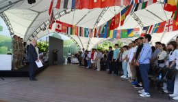 Diaspor gənclərinin Qarabağ fatehləri və şəhid ailələri ilə görüşü keçirilib (FOTO)