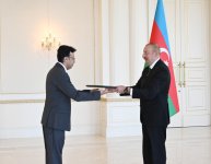 Prezident İlham Əliyev Pakistanın Azərbaycanda yeni təyin olunmuş səfirinin etimadnaməsini qəbul edib (FOTO) (YENİLƏNİB)