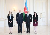Prezident İlham Əliyev Avstraliyanın Azərbaycanda yeni təyin olunmuş səfirinin etimadnaməsini qəbul edib (FOTO) (YENİLƏNİB)