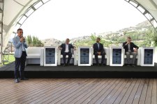 V Yay Düşərgəsində azad edilmiş ərazilərdə aparılan bərpa-quruculuq işlərindən danışılıb (FOTO)