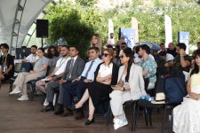 V Yay Düşərgəsində azad edilmiş ərazilərdə aparılan bərpa-quruculuq işlərindən danışılıb (FOTO)