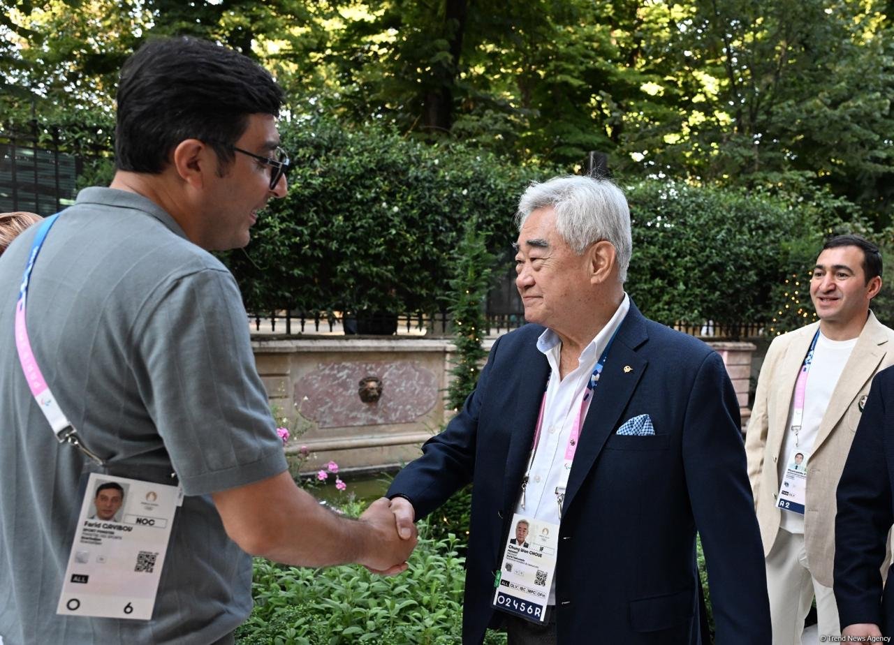 Parisdə "Azərbaycan Olimpiya Evi"ndə beynəlxalq taekvondo ailəsi ilə görüş olub (FOTO)