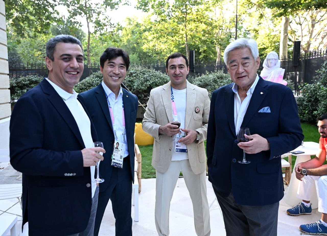 Parisdə "Azərbaycan Olimpiya Evi"ndə beynəlxalq taekvondo ailəsi ilə görüş olub (FOTO)