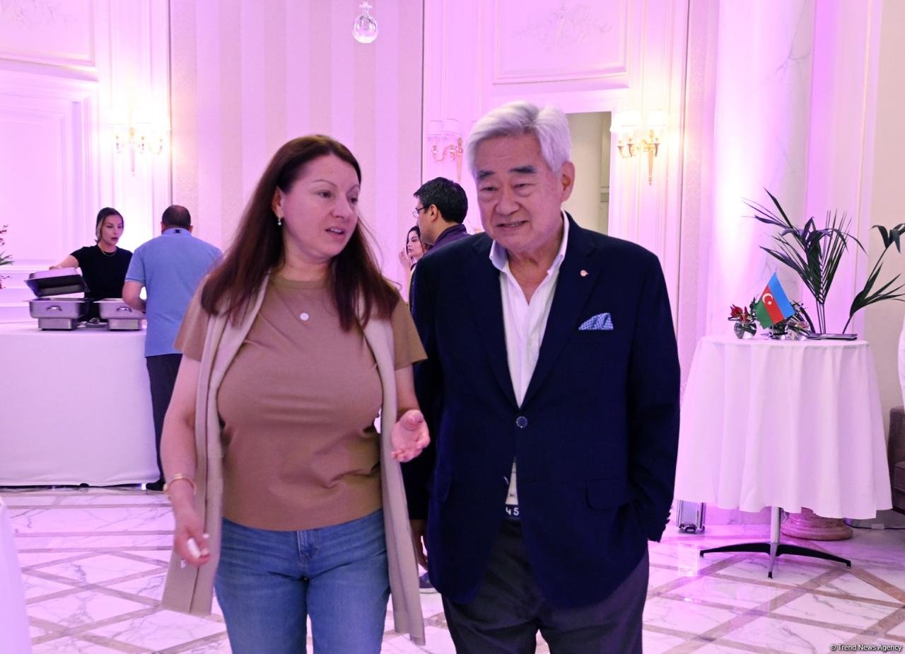 Parisdə "Azərbaycan Olimpiya Evi"ndə beynəlxalq taekvondo ailəsi ilə görüş olub (FOTO)