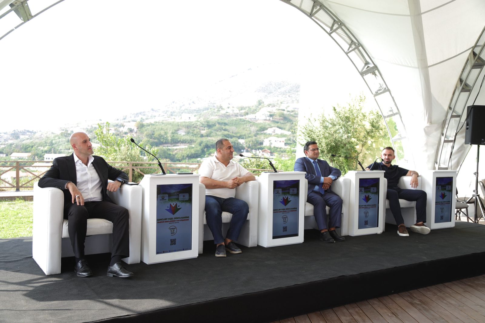 V Yay Düşərgəsində “Diaspor üçün bir ideyam var” mövzusunda panel keçirilib (FOTO)