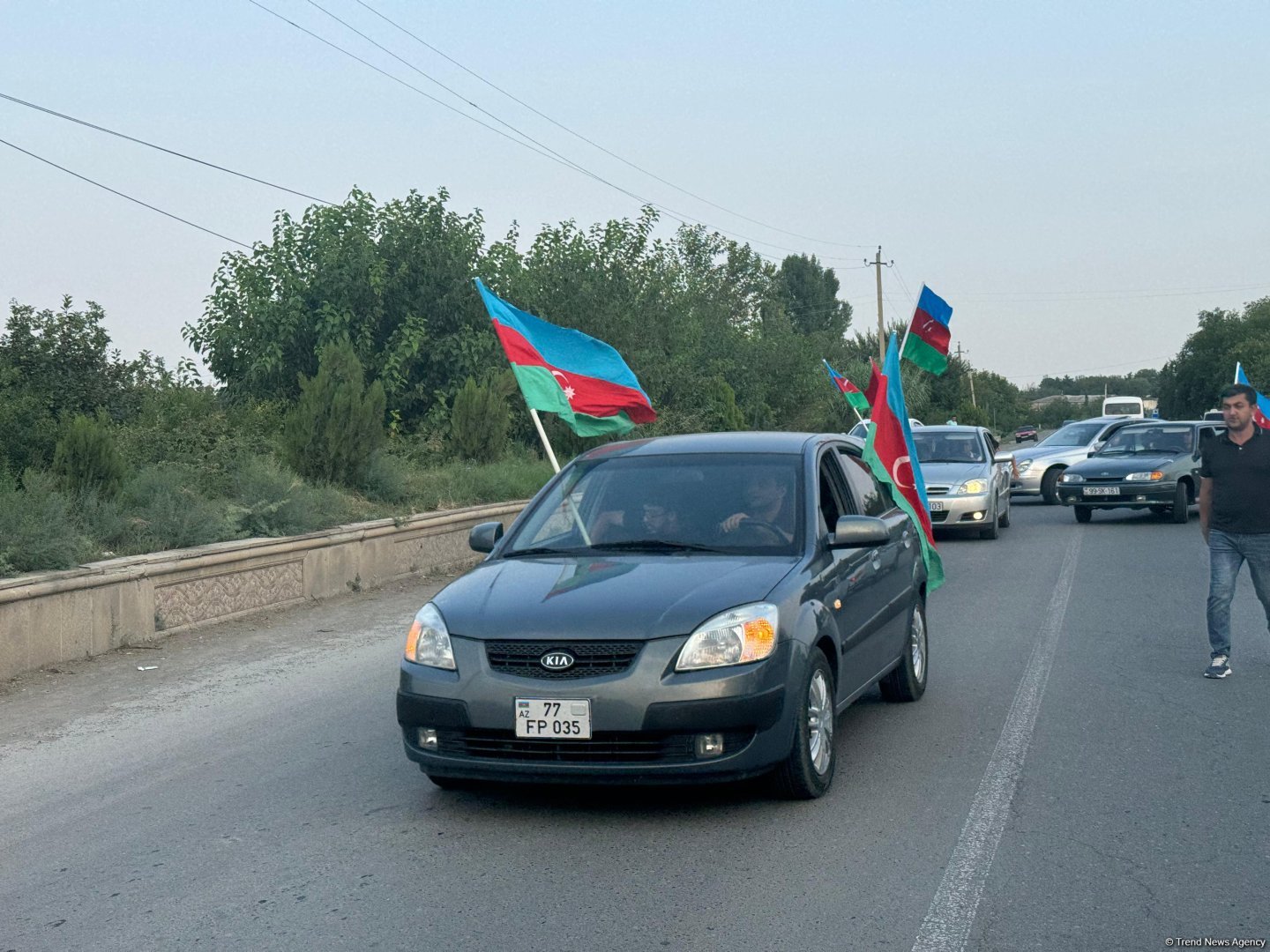 Kəlbəcərdə qalıqları tapılan hərbi qulluqçunun nəşi ailəsinə təhvil verildi (FOTO)