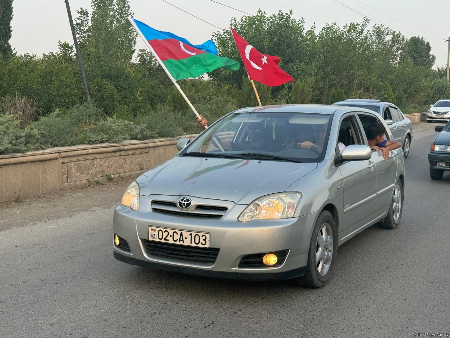 Kəlbəcərdə qalıqları tapılan hərbi qulluqçunun nəşi ailəsinə təhvil verildi (FOTO)