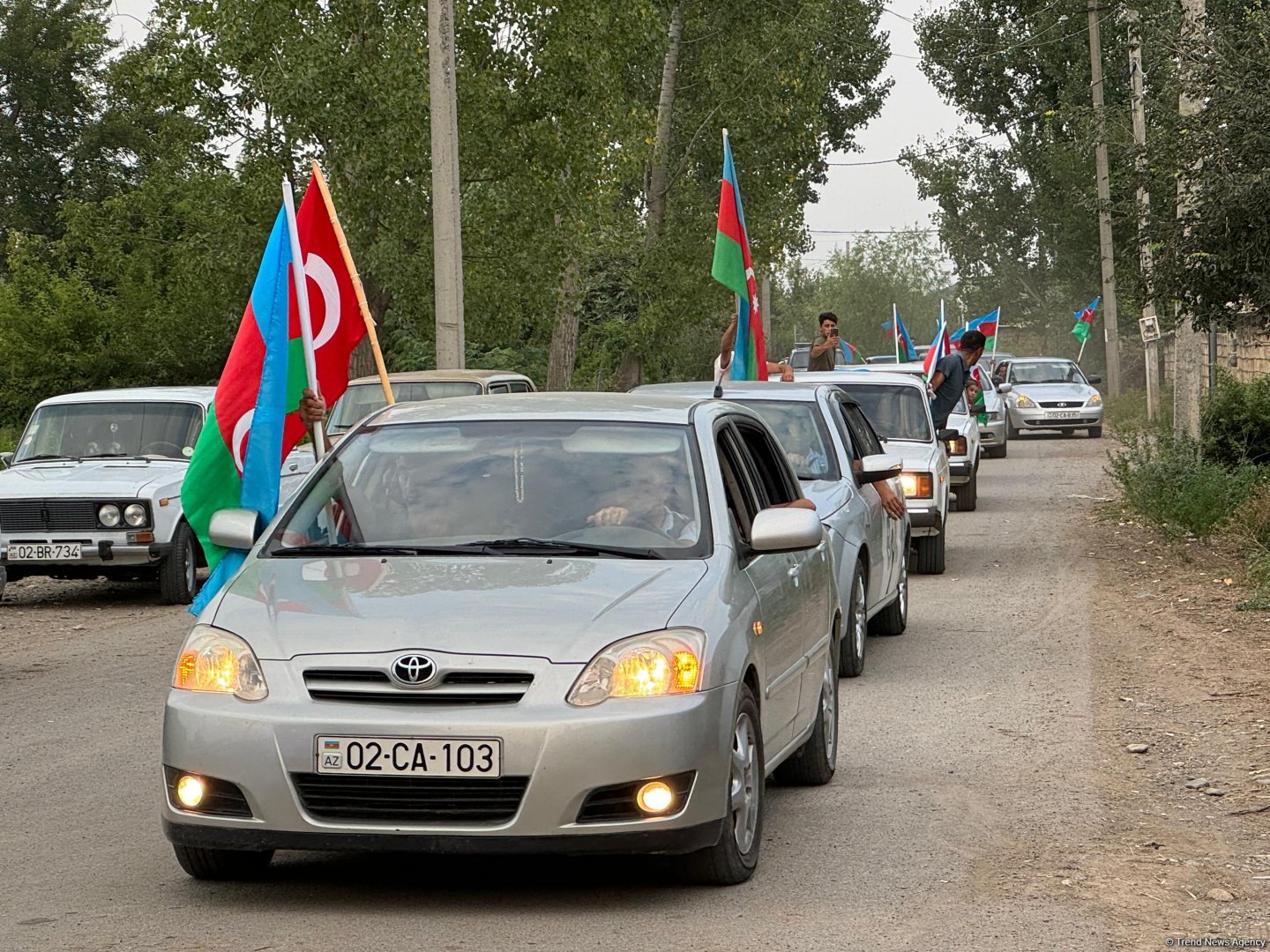 Kəlbəcərdə qalıqları tapılan hərbi qulluqçunun nəşi ailəsinə təhvil verildi (FOTO)