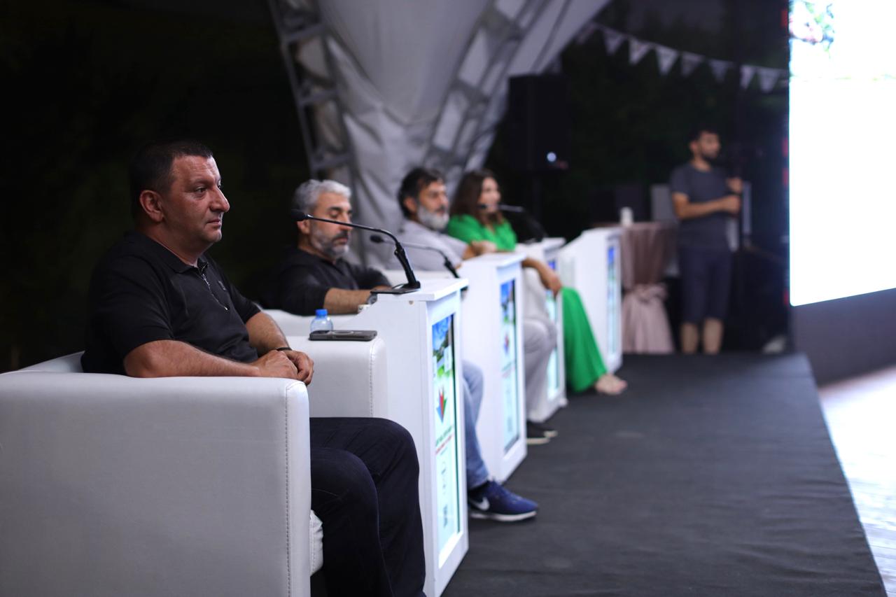 Diaspor Gənclərinin V Yay Düşərgəsində tanınmış aktyorlarla görüş keçirilib (FOTO)
