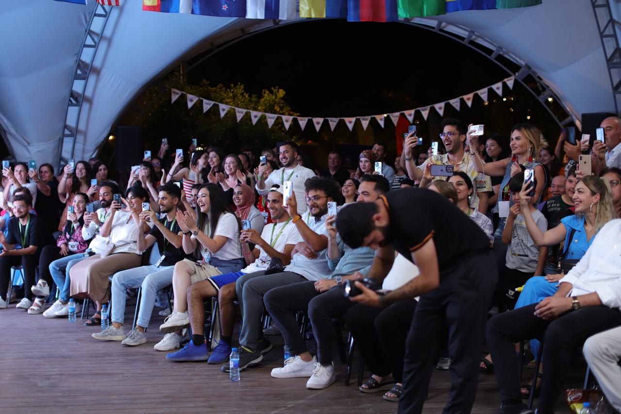 Diaspor Gənclərinin V Yay Düşərgəsində tanınmış aktyorlarla görüş keçirilib (FOTO)