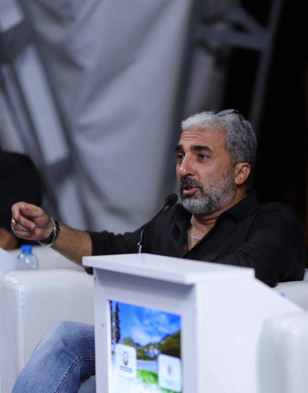 Diaspor Gənclərinin V Yay Düşərgəsində tanınmış aktyorlarla görüş keçirilib (FOTO)