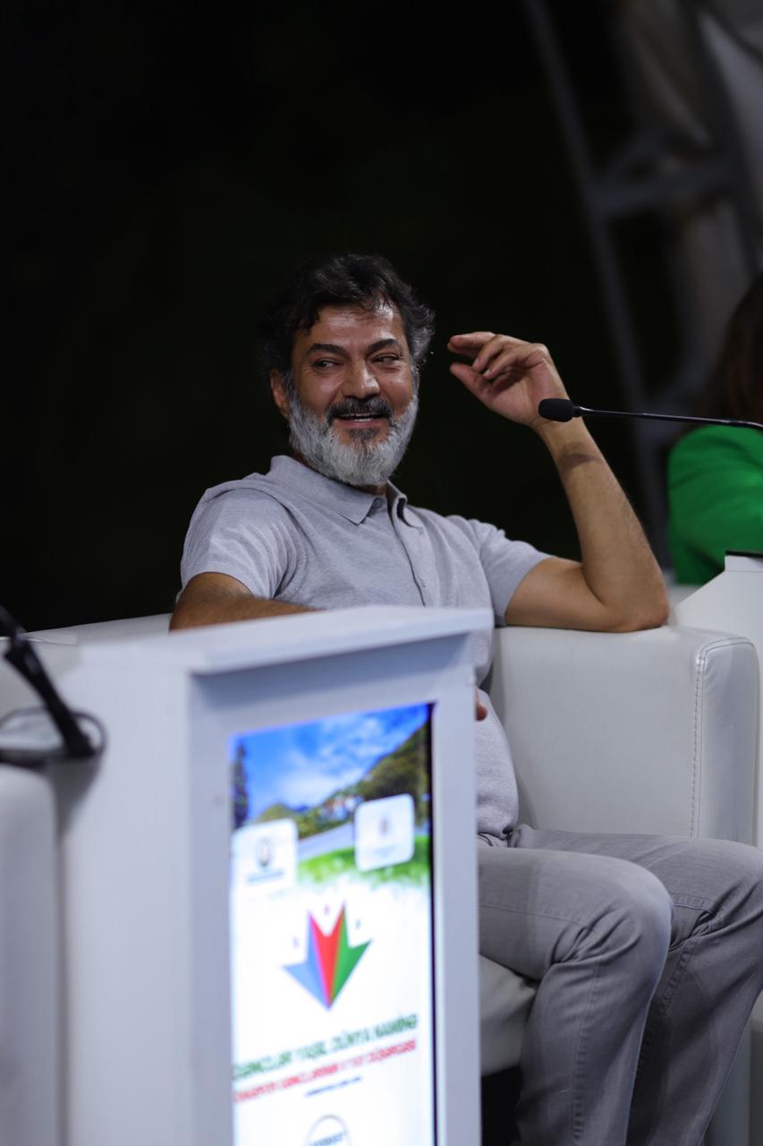 Diaspor Gənclərinin V Yay Düşərgəsində tanınmış aktyorlarla görüş keçirilib (FOTO)