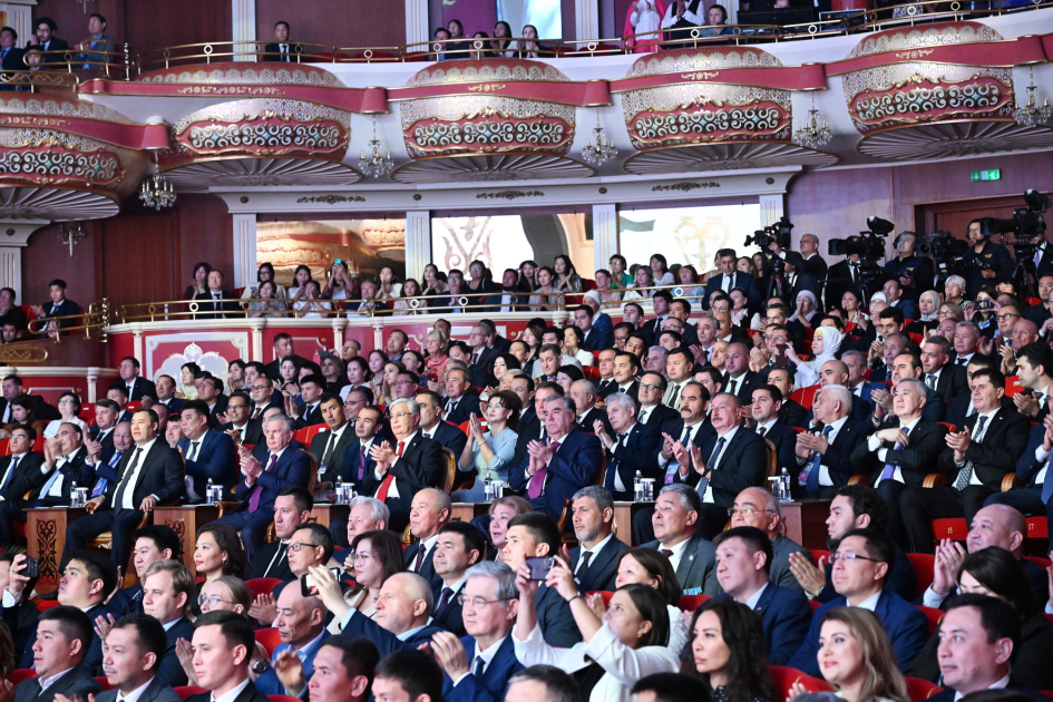 Prezident İlham Əliyev Astanada “Вечер дружбы” adlı qala konsertdə iştirak edib (VİDEO/FOTO)