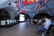 Diaspor Gənclərinin V Yay Düşərgəsində tanınmış aktyorlarla görüş keçirilib (FOTO)
