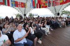 Diaspor Gənclərinin V Yay Düşərgəsinin rəsmi bağlanış mərasimi keçirilib (FOTO)