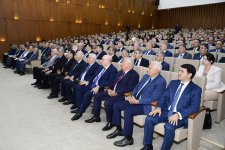 YAP Mərkəzi Aparatında müşavirə keçirilib (FOTO)