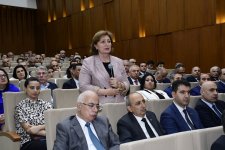 YAP Mərkəzi Aparatında müşavirə keçirilib (FOTO)