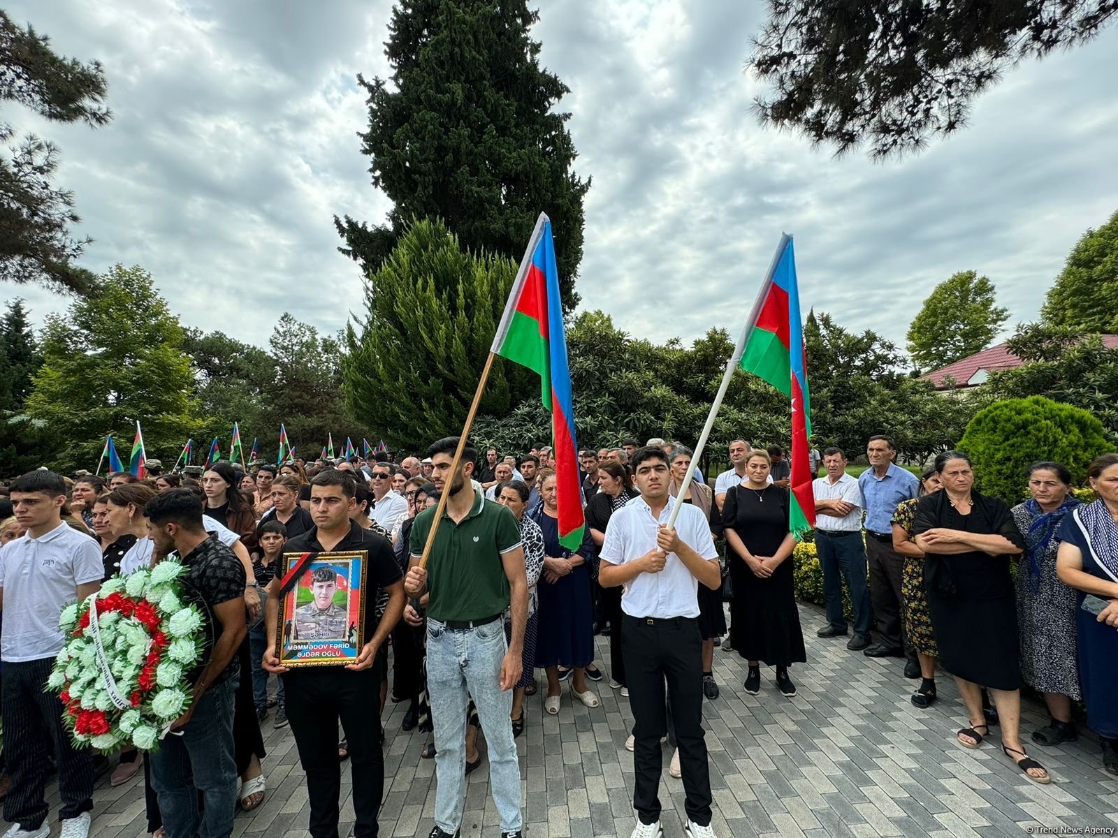 İki il əvvəl Laçında itkin düşmüş hərbçi Ağdamda dəfn edilib (FOTO) (YENİLƏNİB)