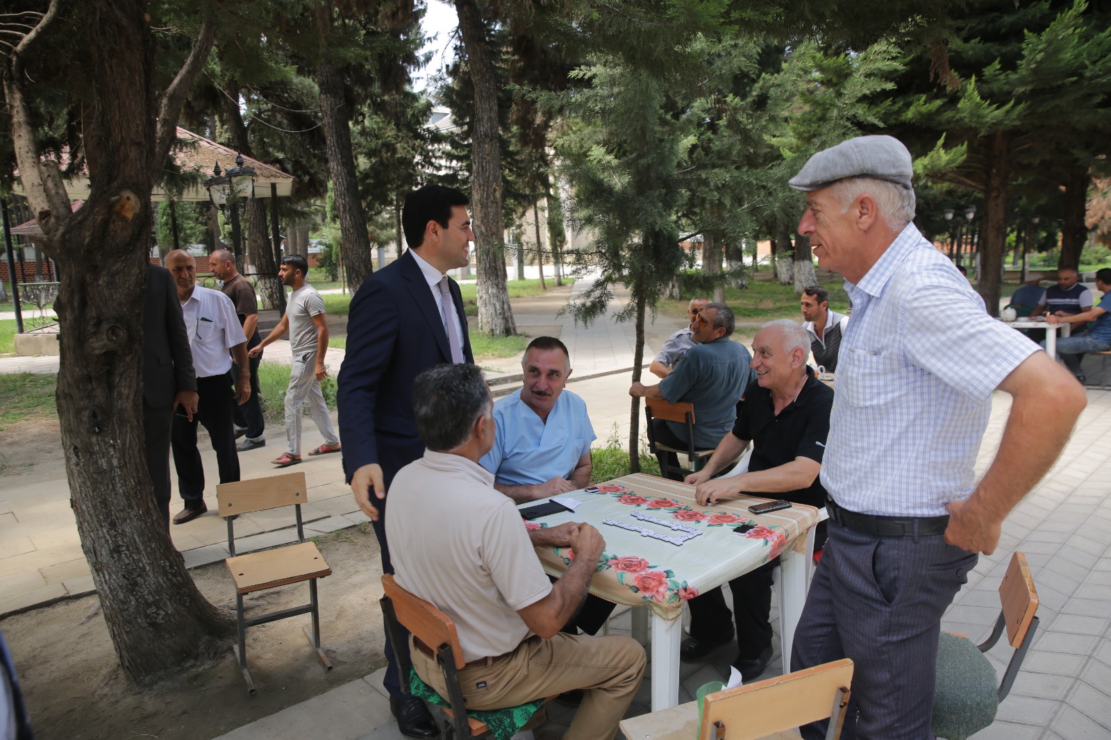 Xudatda müasirliyi simvolizə edən kompozisiya yaradılır (FOTO)