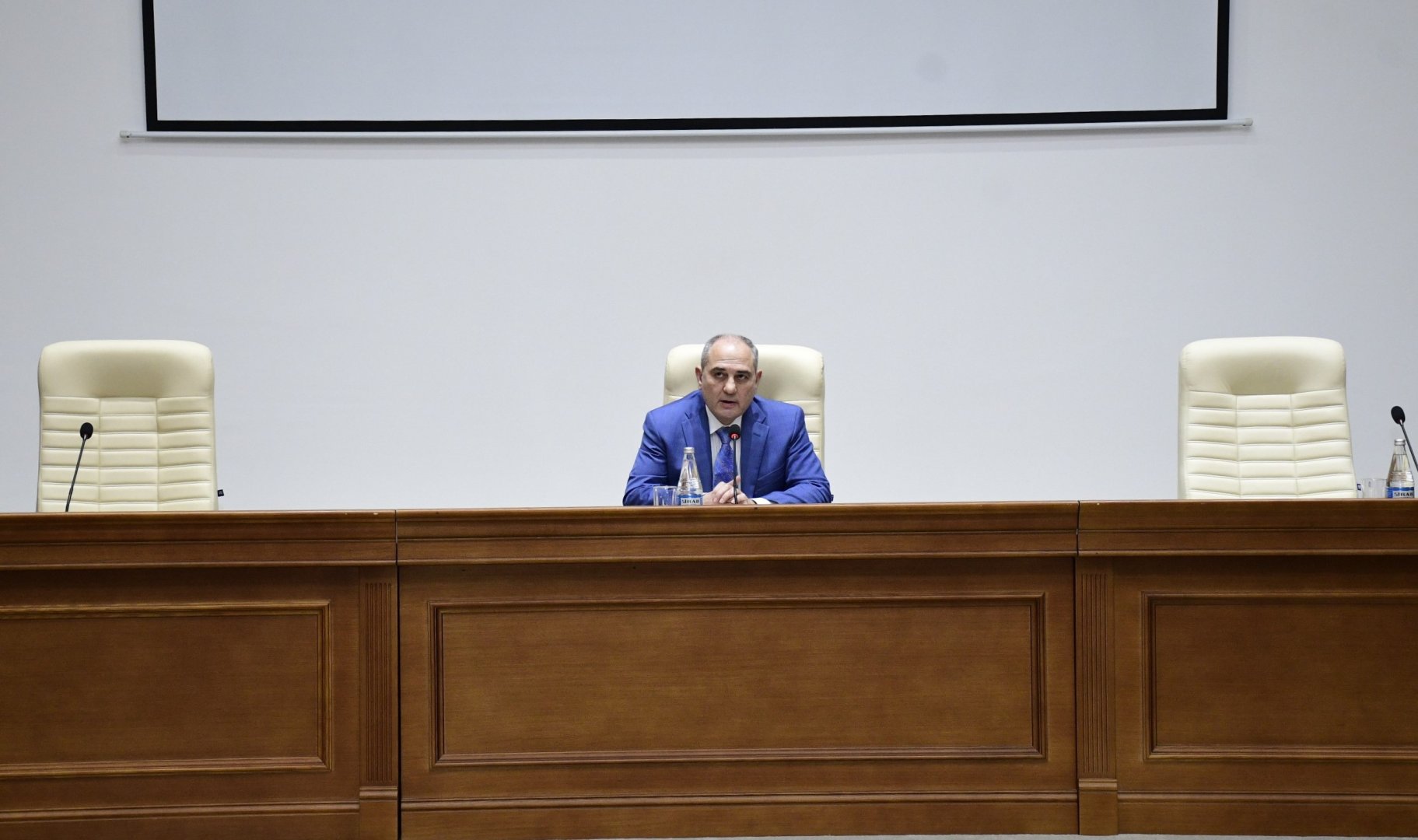 YAP Mərkəzi Aparatında müşavirə keçirilib (FOTO)