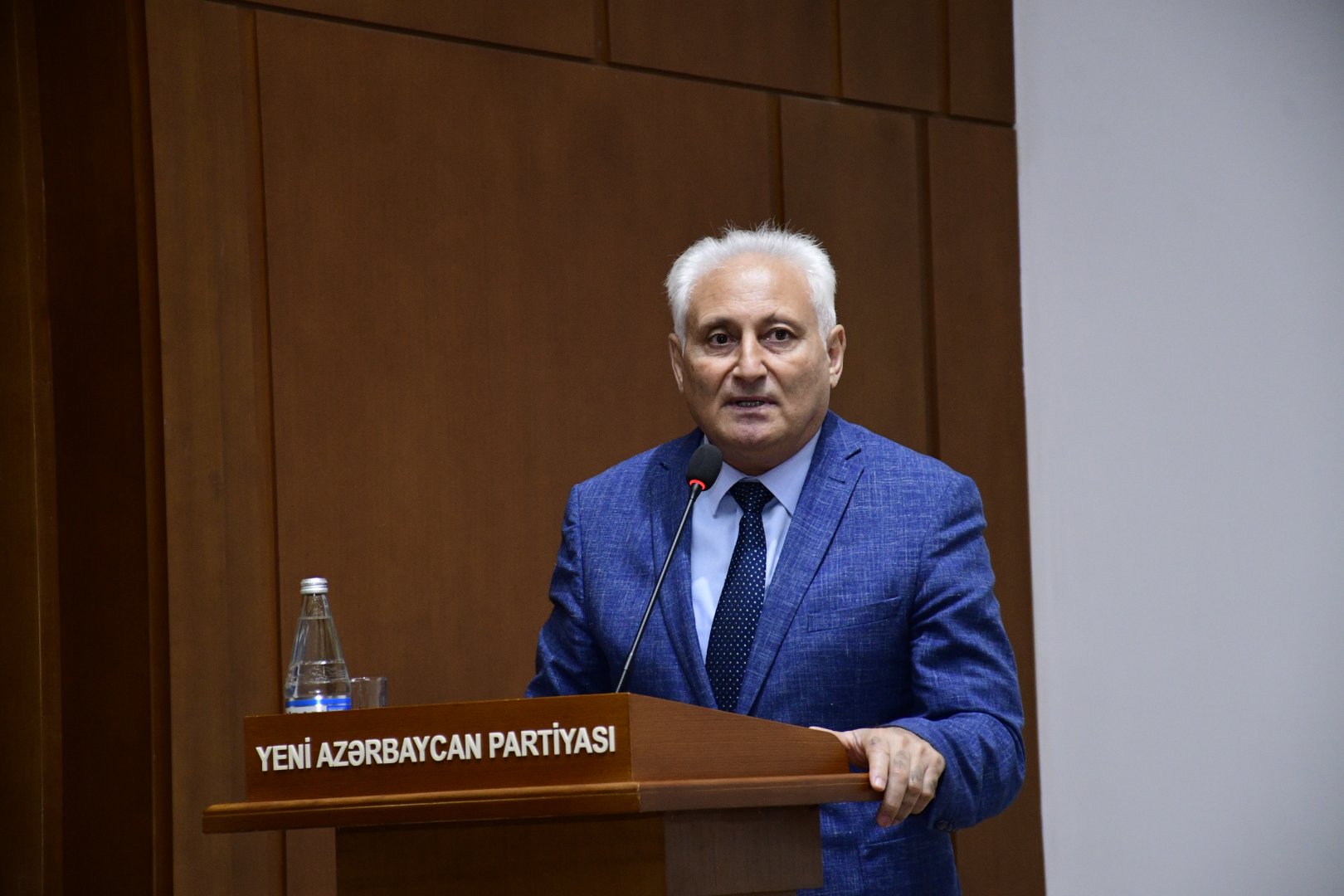 YAP Mərkəzi Aparatında müşavirə keçirilib (FOTO)