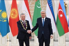Prezident İlham Əliyev Astanada Özbəkistan Prezidenti Şavkat Mirziyoyevin təltif olunması mərasimində iştirak edib (FOTO/VİDEO)