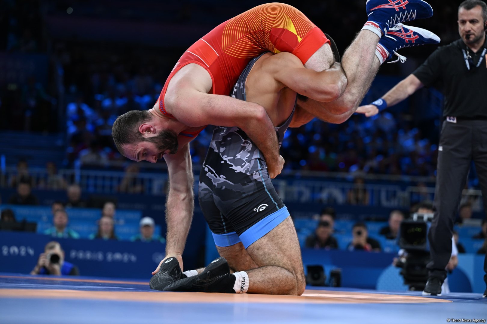 Paris-2024: Maqomedxan Maqomedov bürünc medal qazanıb (FOTO/VİDEO)