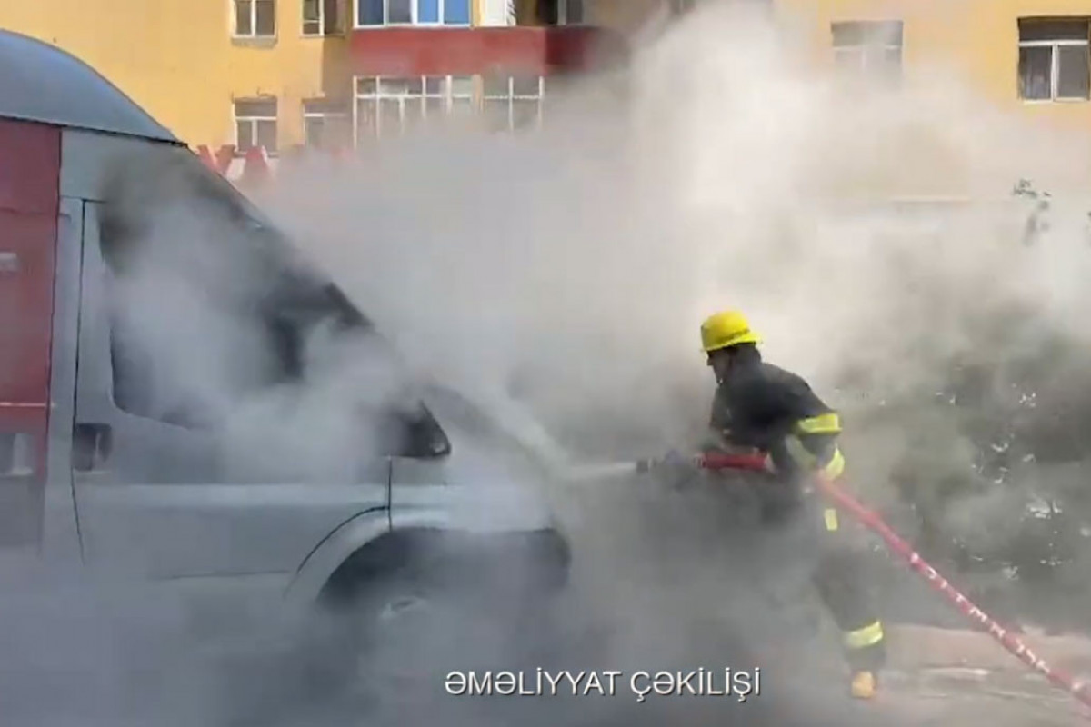 Yasamalda yük avtomobili yanıb