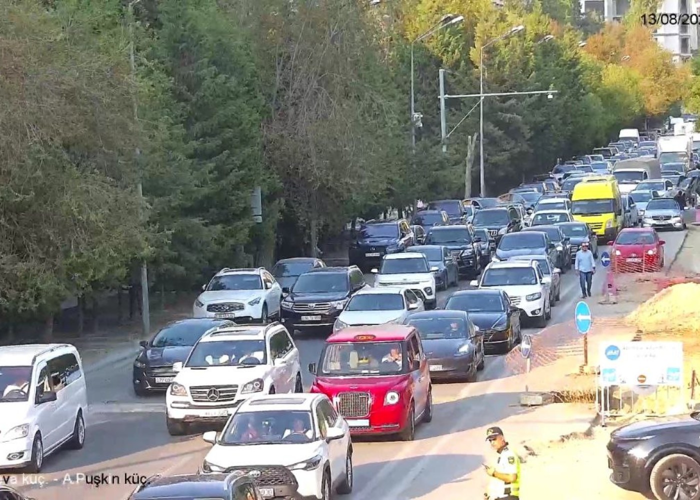 Bakının bir sıra yollarında tıxac yarandı